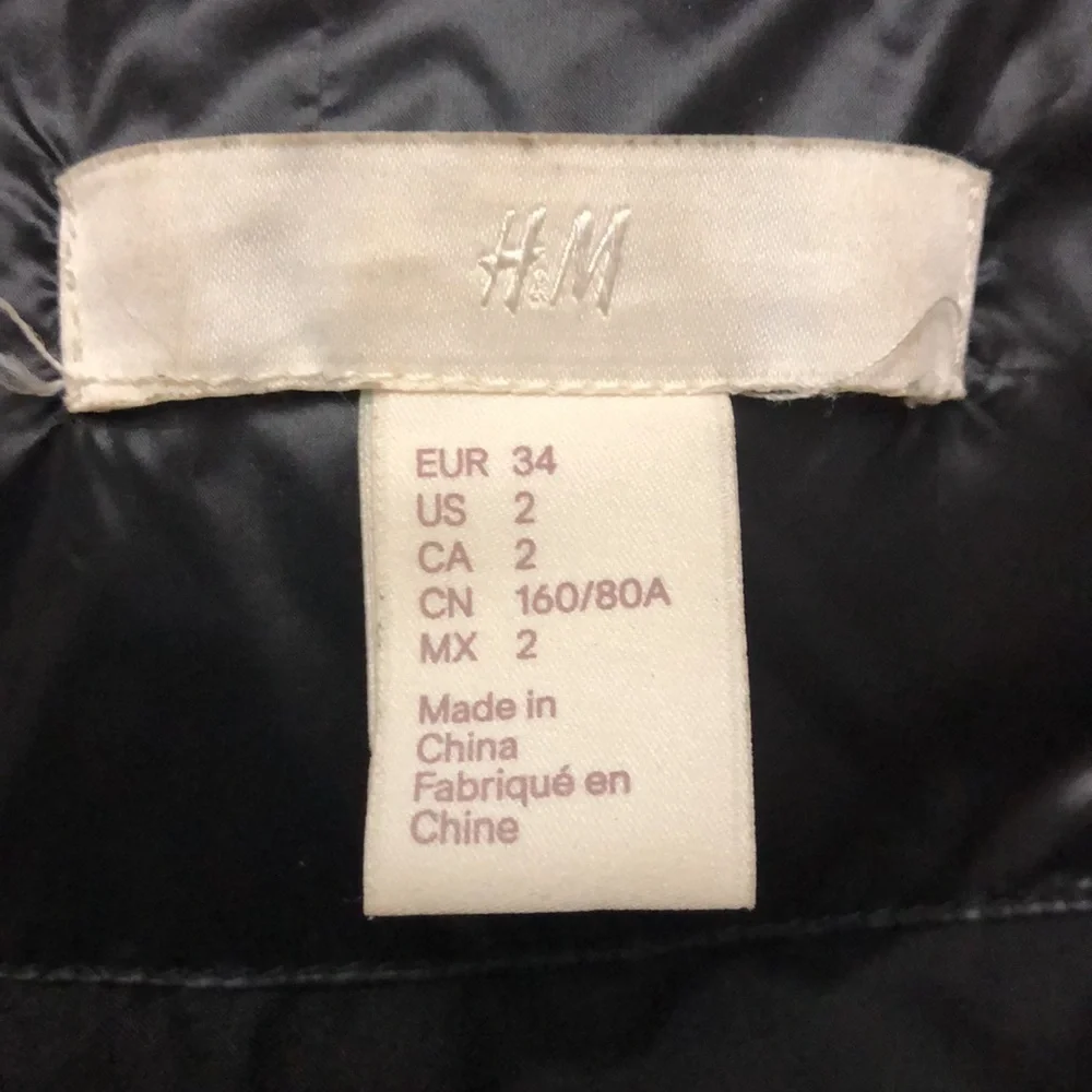 H&M Shiny Puffer Jacket - Picture 6 of 7